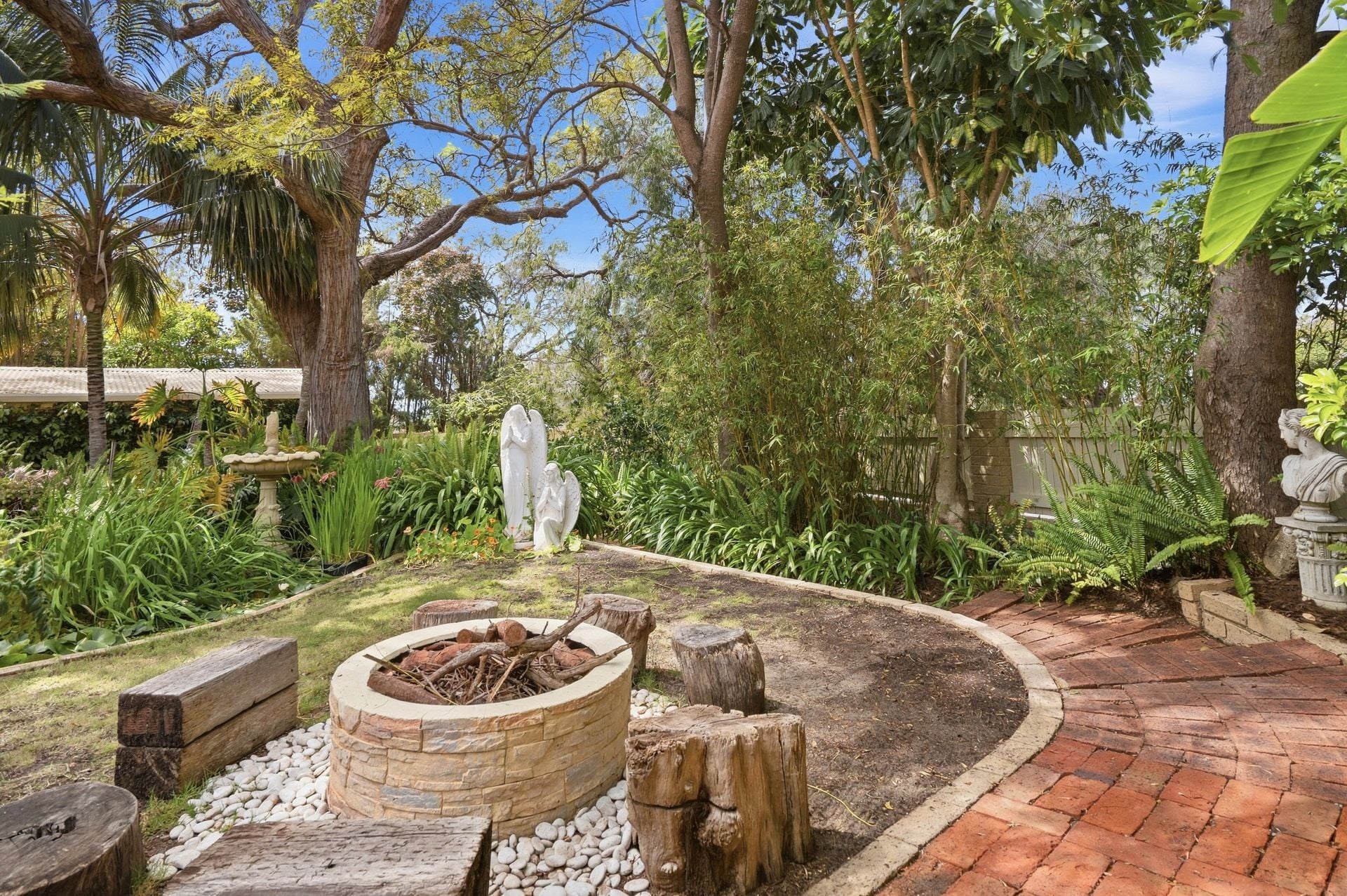 38 Robinson Terrace, DAGLISH WA 6008, photo 15