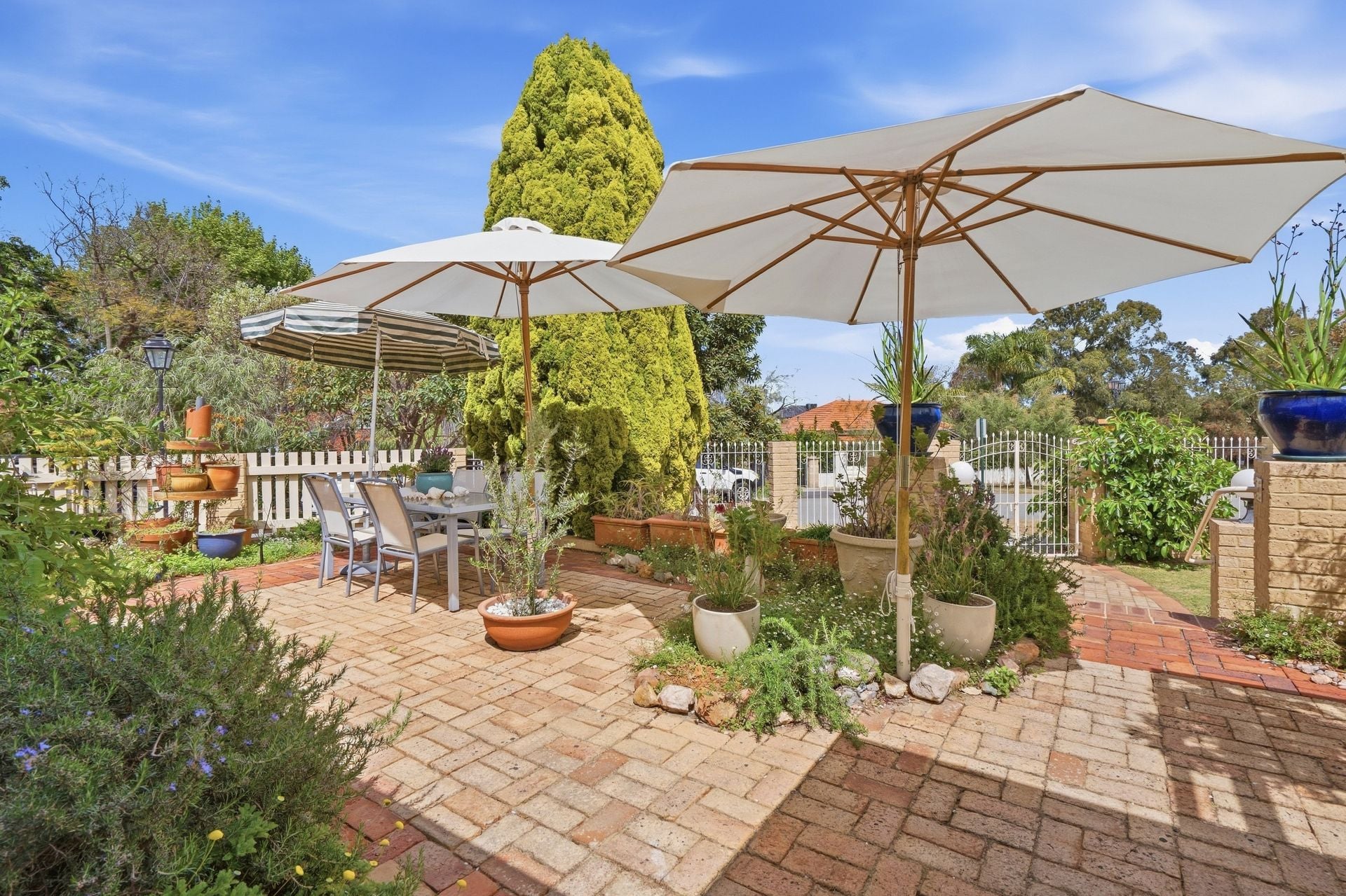 38 Robinson Terrace, DAGLISH WA 6008, photo 12