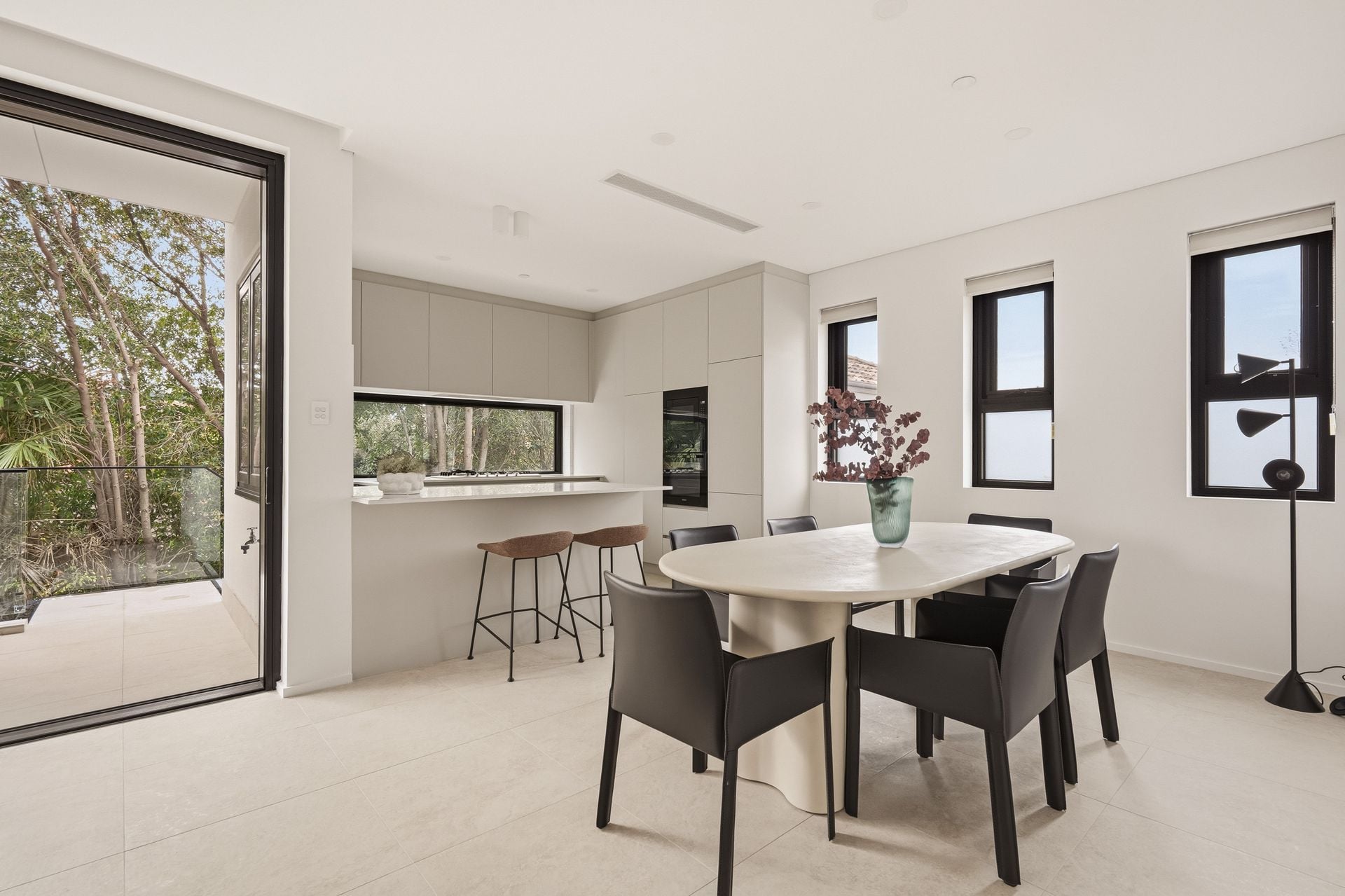 2/12 Tweeddale Road, APPLECROSS WA 6153, photo 4