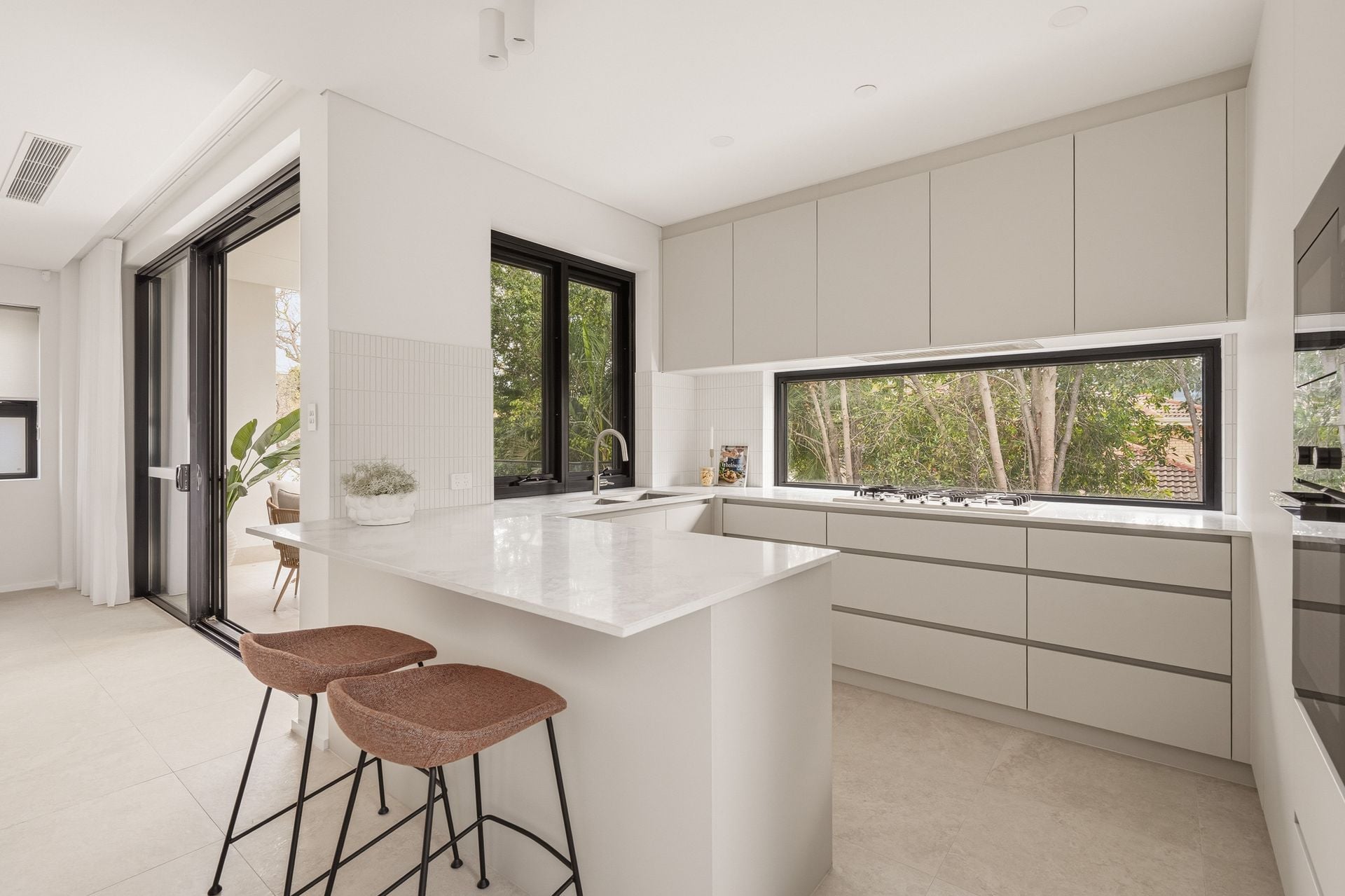2/12 Tweeddale Road, APPLECROSS WA 6153, photo 6