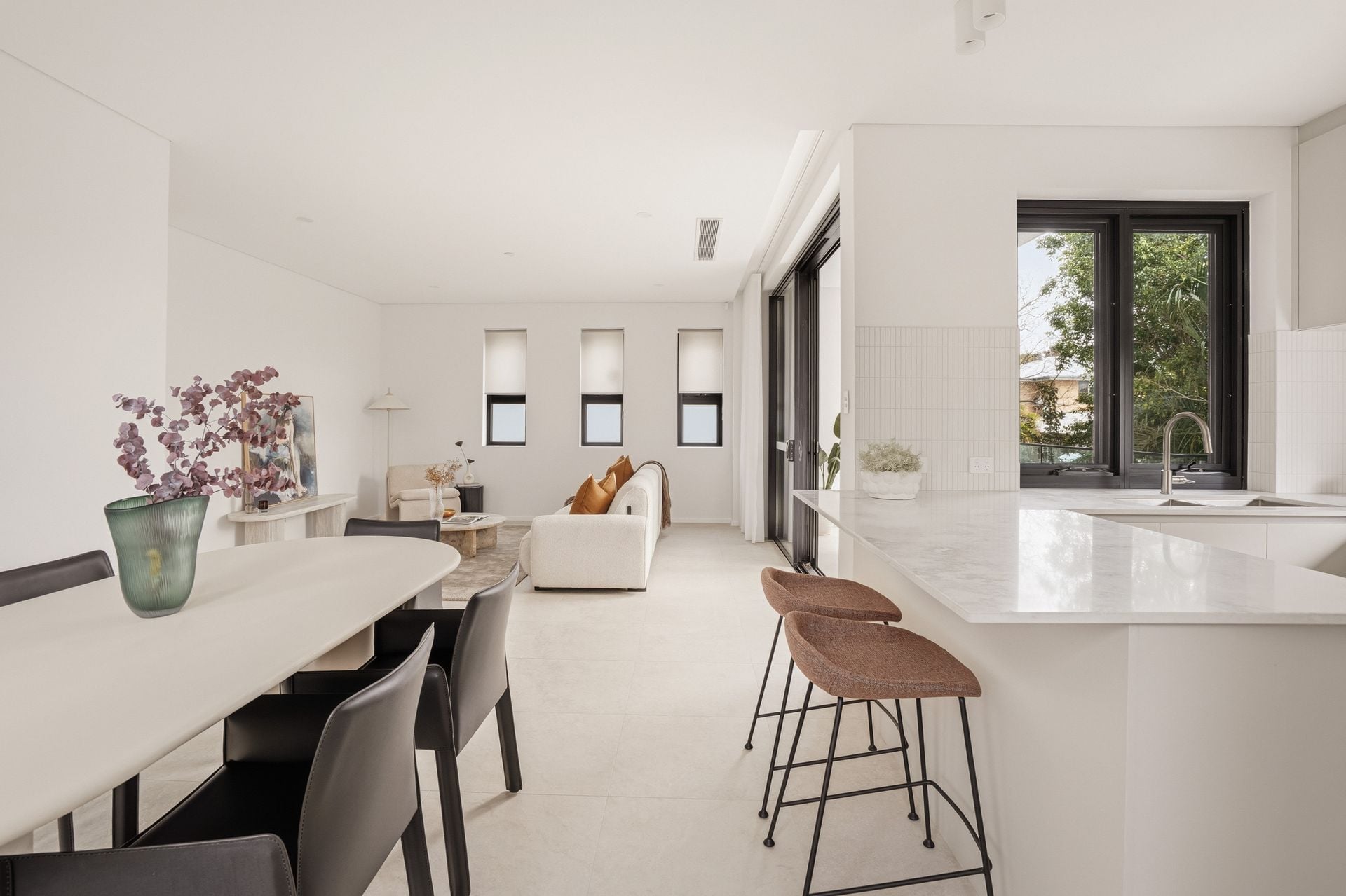 2/12 Tweeddale Road, Applecross WA 6153