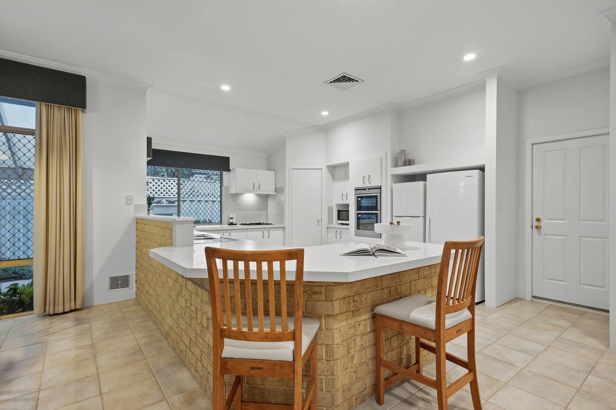 14 Macrae Road, Applecross WA 6153, photo 25