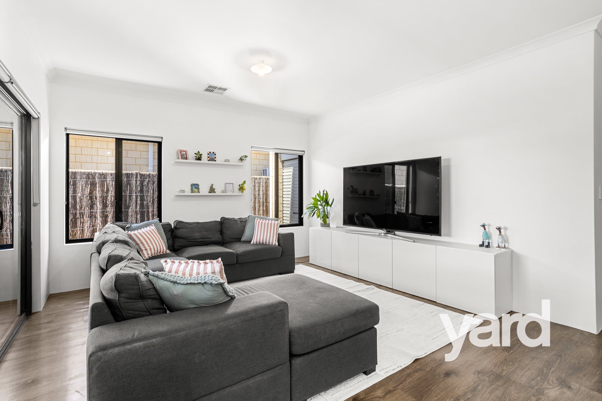 2 Benedick Road, COOLBELLUP WA 6163, photo 12