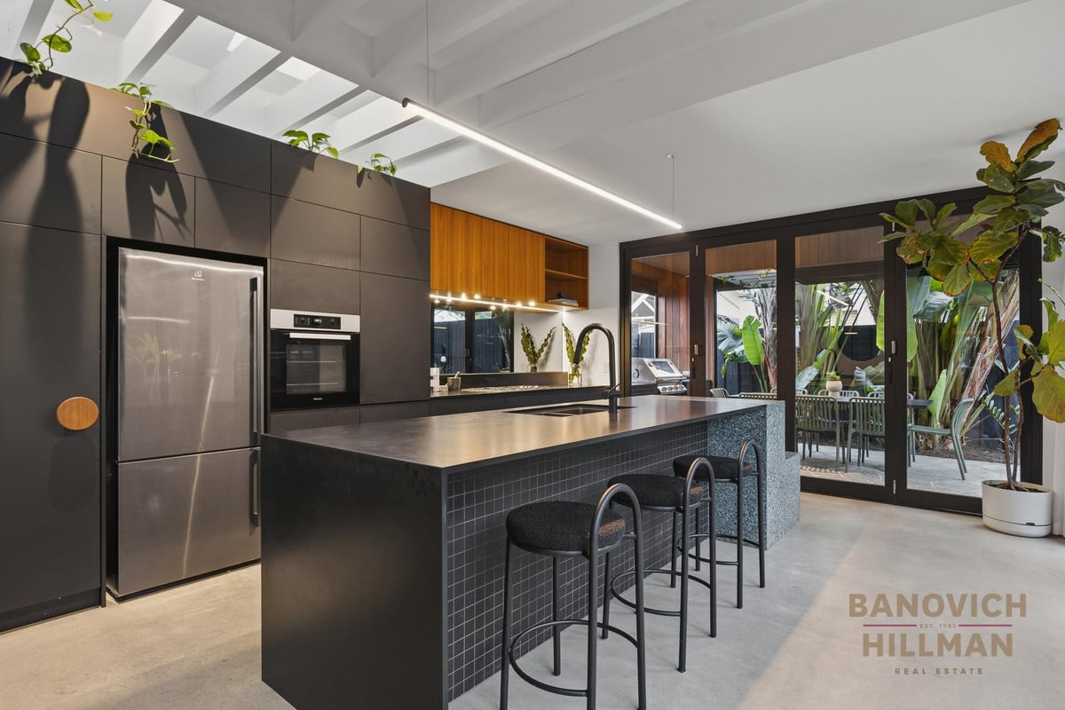 21 Yilgarn Street, Shenton Park WA 6008, photo 11
