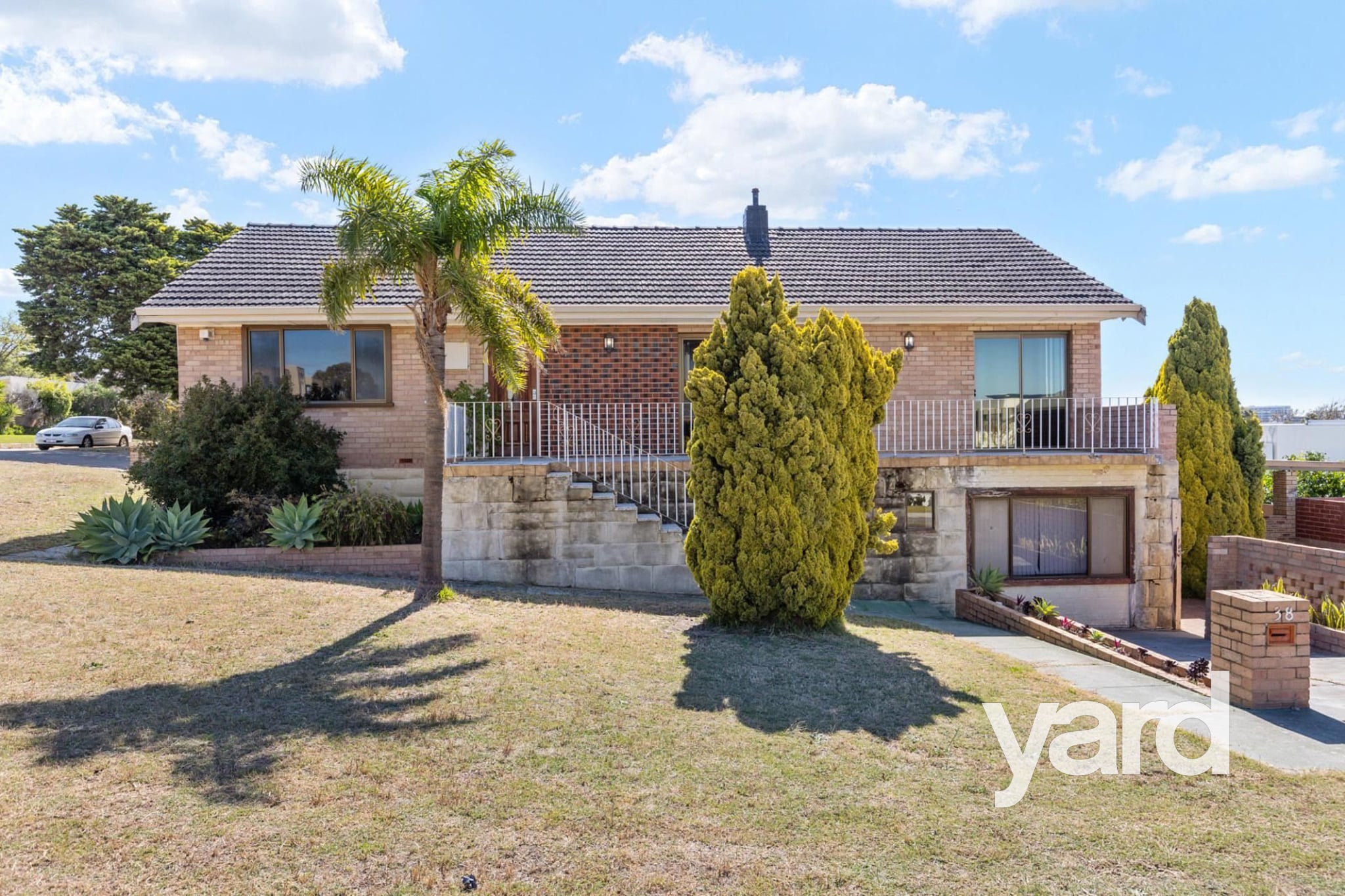 38 Locke Crescent, EAST FREMANTLE WA 6158, photo 3