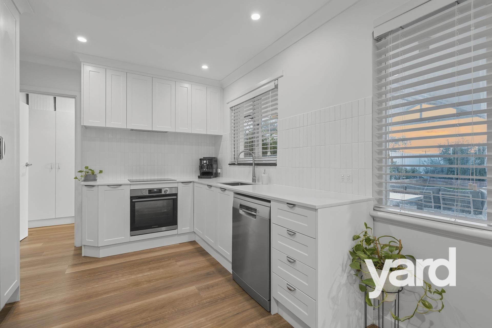 13 Rambures Way, HAMILTON HILL WA 6163, photo 10