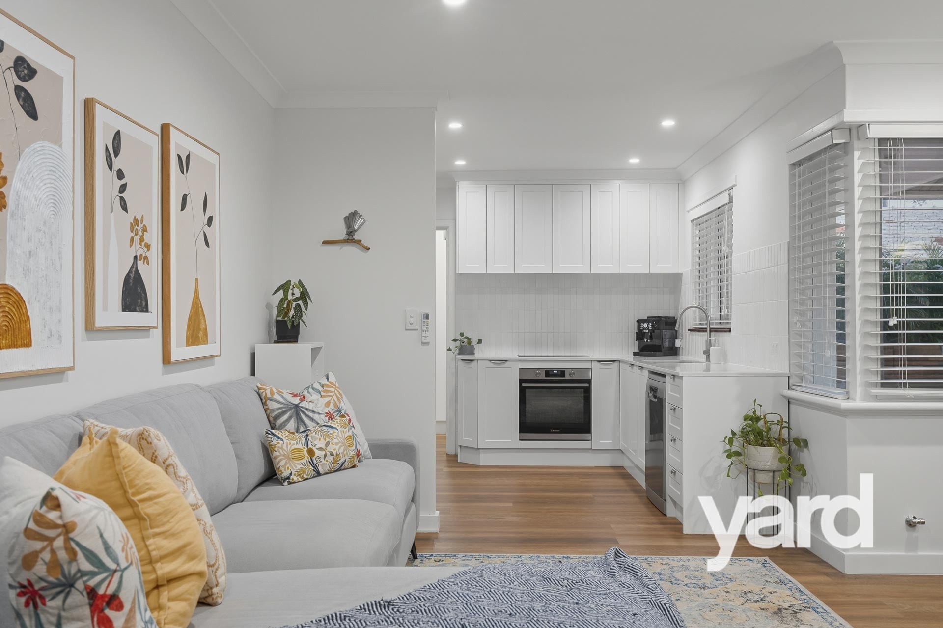 13 Rambures Way, HAMILTON HILL WA 6163, photo 9