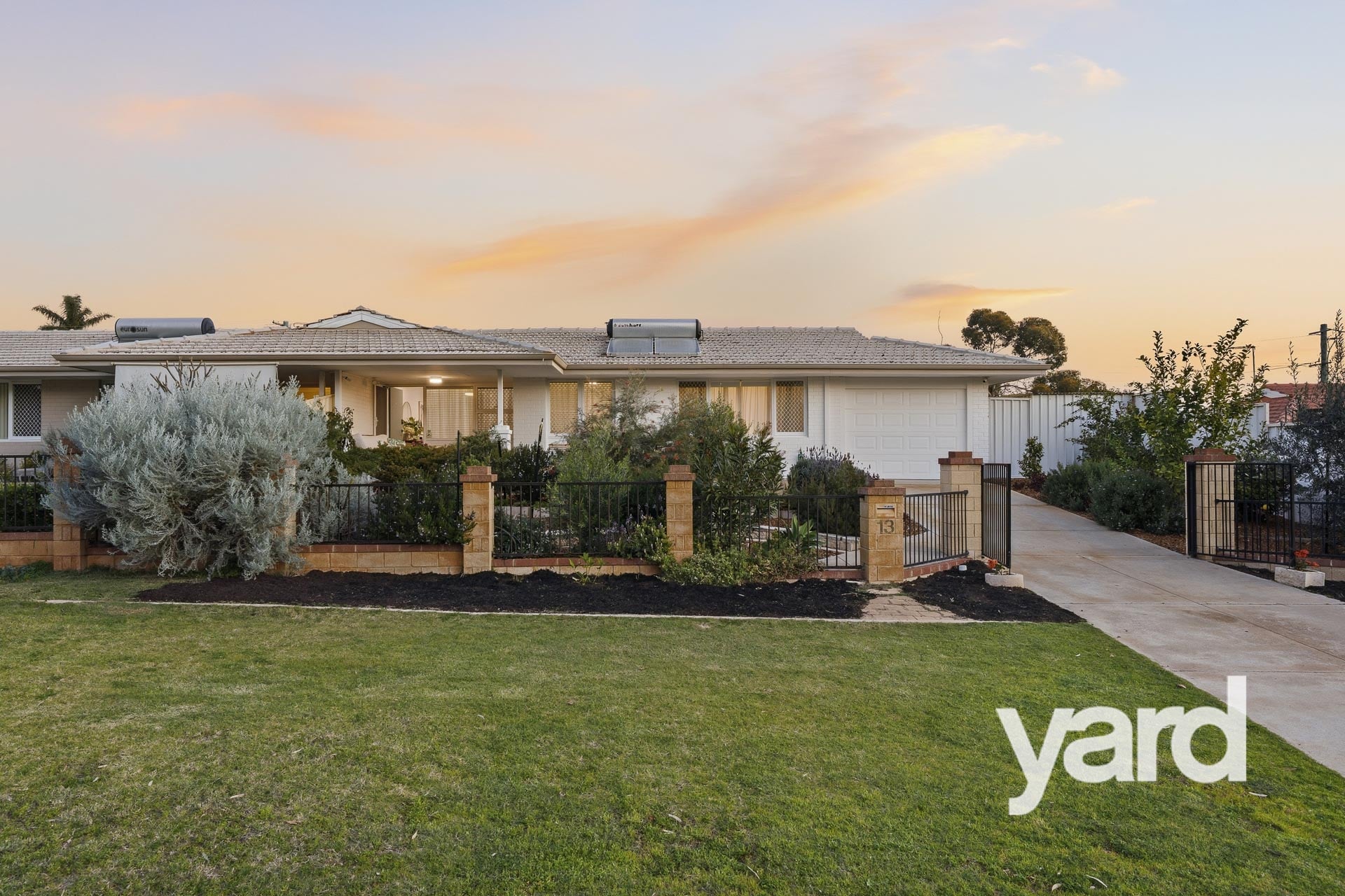 13 Rambures Way, HAMILTON HILL WA 6163, photo 1