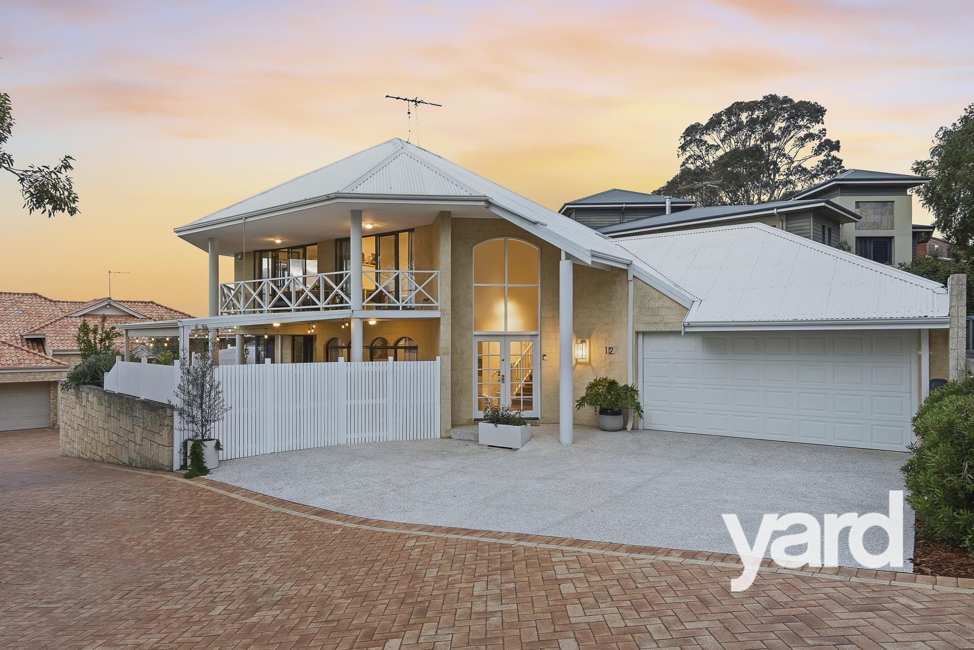 12 Durdham Crescent, BICTON WA 6157, photo 3