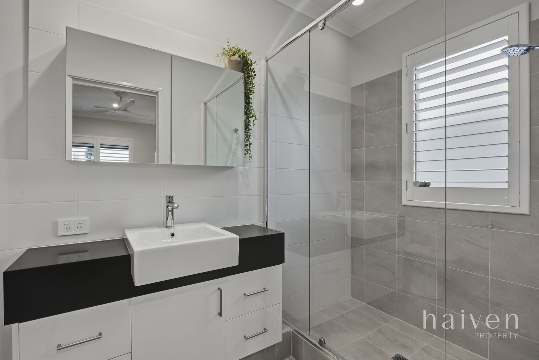 2/15 Maddox Crescent, Melville WA 6156, photo 13